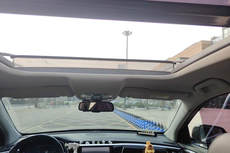 Used GAC Trumpchi GS8 2017 320T Two-Wheel Drive Luxury Smart Connectivity Version (7 Seats)