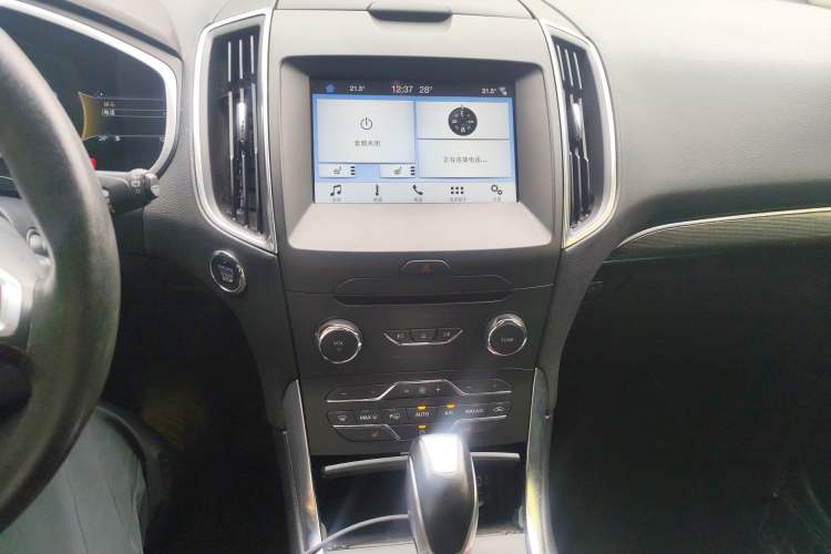 Used Ford Edge 2018 EcoBoost 245 Two-Wheel-Drive Titanium 7-Seater China VI Standard Audio And AC Panel