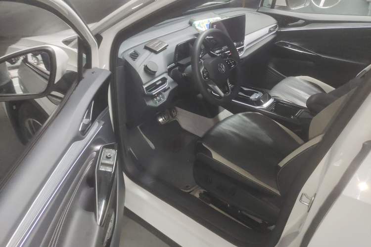 Used Volkswagen ID.4 CROZZ 2024 Pure Edition Limited Edition Driver Seat