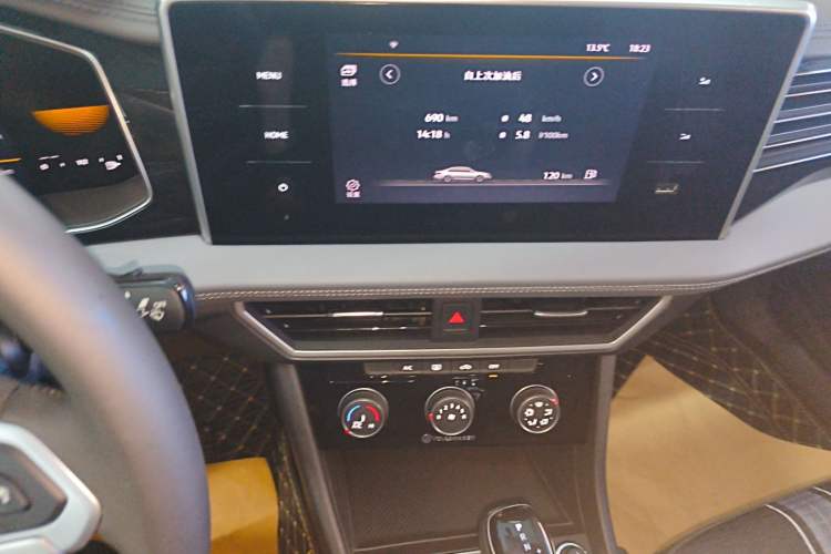 Used Volkswagen Sagitar 2024 300TSI DSG Flyover Edition
