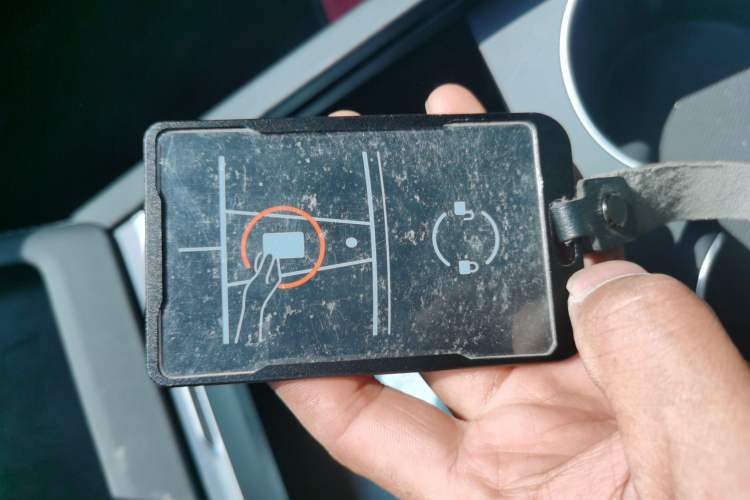 Used Tesla Model 3 2025 Rear-Wheel-Drive Version Vehicle Key