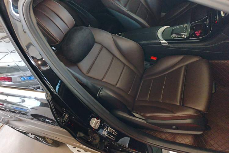 Used Mercedes-Benz GLC 2022 Refreshed GLC 260 L 4MATIC Dynamic Edition
