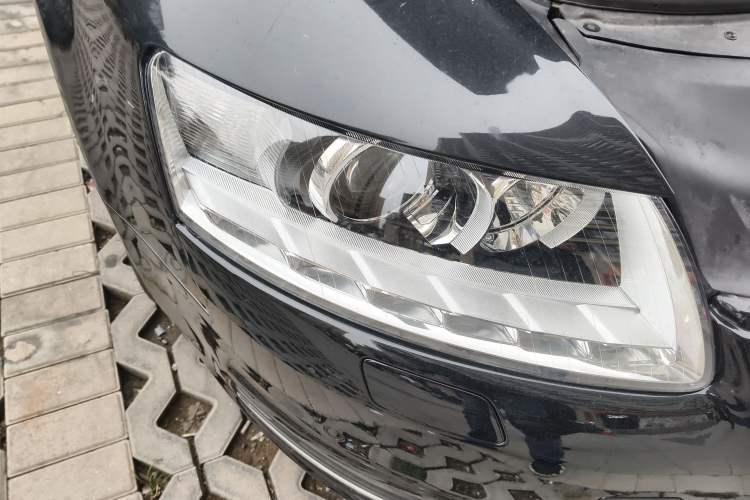 Used Audi A6L 2009 2.0 TFSI automatic standard version