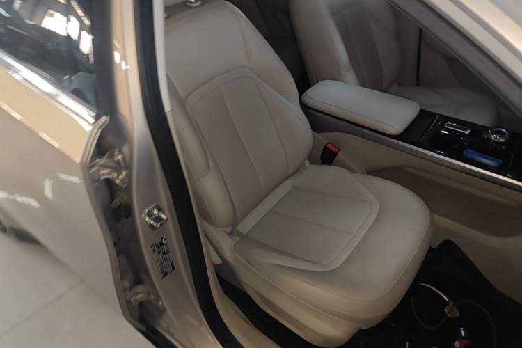 Used Wuling Xingguang 2024 Co-Creation Edition 510 Advanced Model