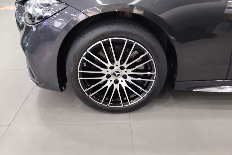 Used Mercedes-Benz C-Class 2023 Second Facelift C 260 L Sport Edition Left Front Wheel Hub