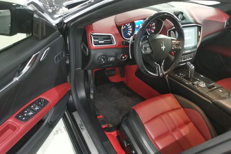 Used Maserati Ghibli 2019 3.0T Diamond Black Global Limited Edition China VI Standard Driver Seat