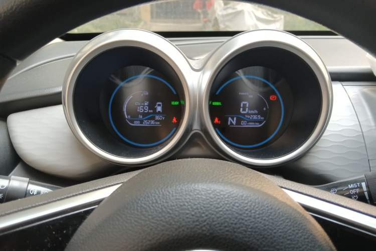 Used ORA Black Cat 2022 301km "Cute Pet" Version – Lithium Iron Phosphate Instrument Cluster