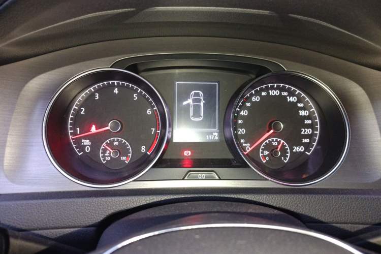 Used Volkswagen Golf 2014 1.6L Automatic Comfort Model Instrument Cluster