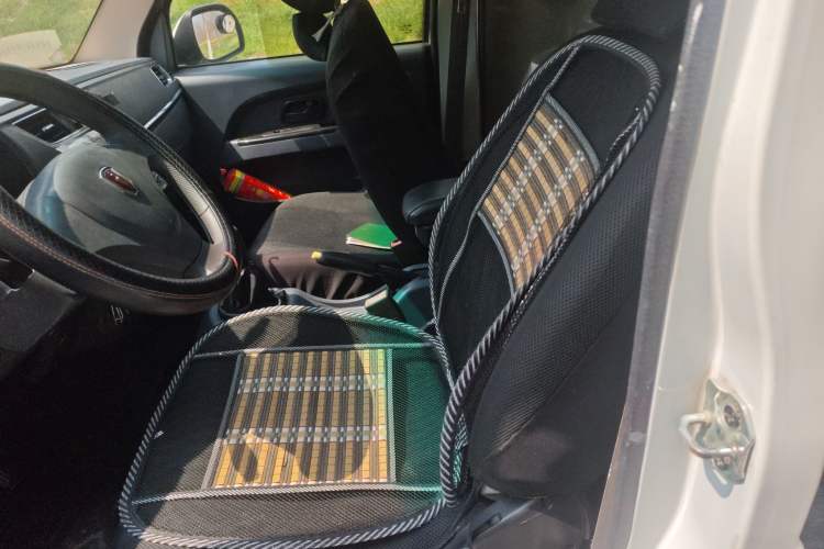 Used Jinbei Hiace X30 2018 1.5L Cargo Van Comfort Model DLCG14 Left Front Seat