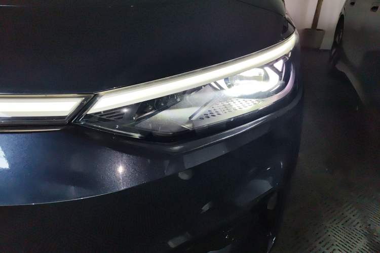 Used Volkswagen ID.7 VIZZION 2024 AIR model Left Front Headlight