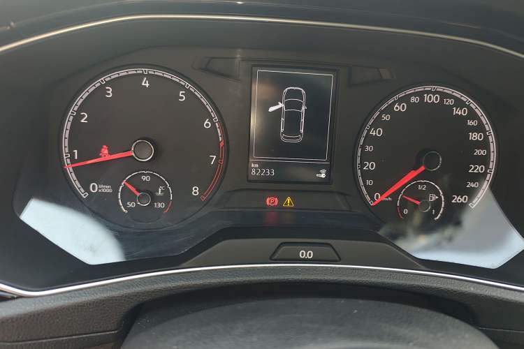 Used Volkswagen T-ROC 2018 280TSI DSG Two-Wheel-Drive Comfort Version China V Standard