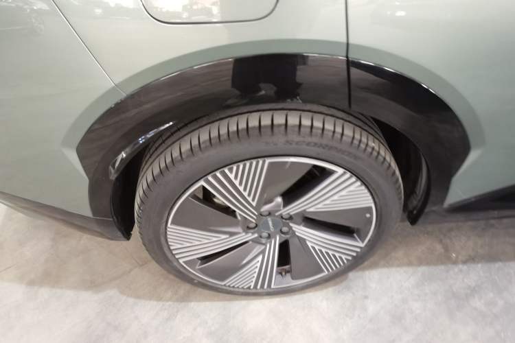 Used Lynk & Co 08 EM-P 2023 220km All-Wheel-Drive Performance Halo