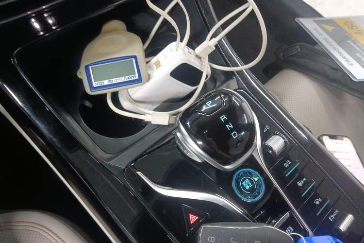 Used BYD Qin PLUS 2023 Champion Edition DM-i 55KM Leading Model Gear Lever