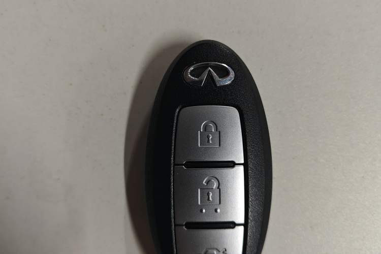 Used Infiniti Q50 2014 2.0T Comfort Edition