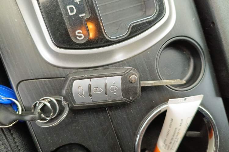 Used GAC Trumpchi GS5 2014 2.0L Automatic Two-Wheel Drive Deluxe Edition Vehicle Key