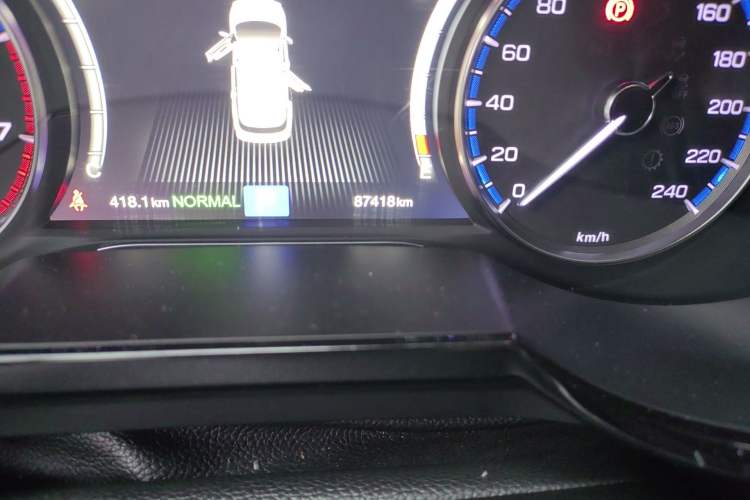 Used GAC Trumpchi GS8 2017 320T Four-Wheel Drive Luxury Smart Connectivity Version (7 Seats) Odometer Close Up