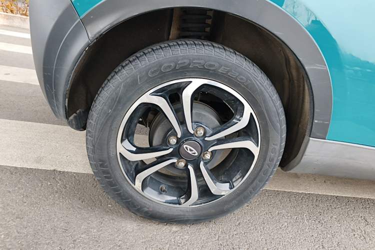 Used Chery QQ Little Ant 2021 150 000 Yuan Ant Fan Edition Ant Trend Version Lithium Iron Phosphate Right Rear Wheel Hub