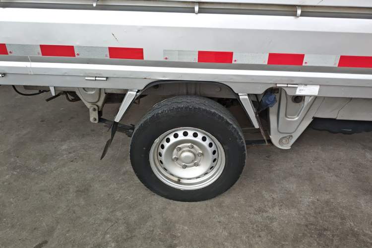 Used Wuling Rongguang New Truck 2019 1.5L Single-Row China VI L3C Exterior 5