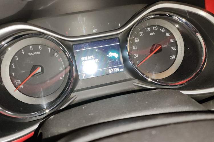 Used Chevrolet Orlando 2018 Redline 530T Automatic Enjoyment Edition (5+2 Model) – China V Standard Odometer Close Up