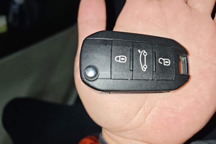 Used Peugeot 408 2015 1.2T Automatic Luxury Edition
