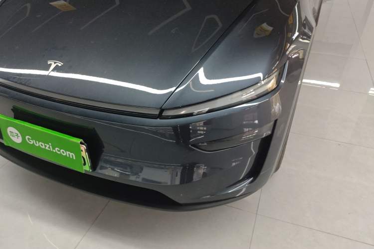 Used Tesla Model Y 2025 Rear-Wheel-Drive Version