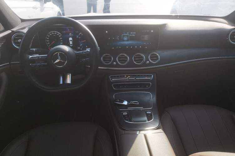 Used Mercedes-Benz E-Class (Import) 2021 Updated E 260 Fashion Sport Edition
