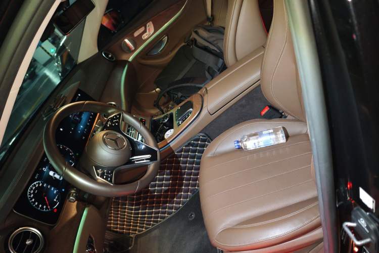 Used Mercedes-Benz E-Class 2023 Updated E 300 L Luxury Edition Left Front Seat