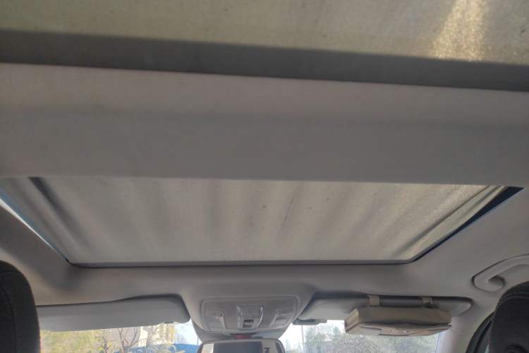 Used Mercedes-Benz M-Class 2014 ML 400 4MATIC Luxury Model