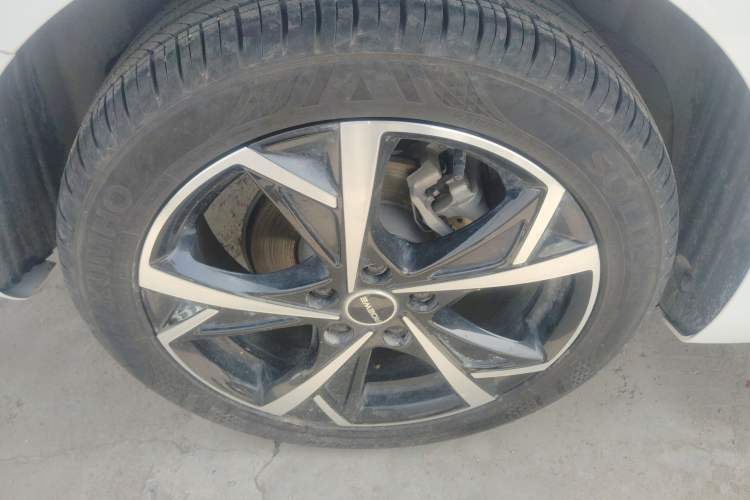 Used Roewe i5 2023 1.5L CVT Luxury Edition