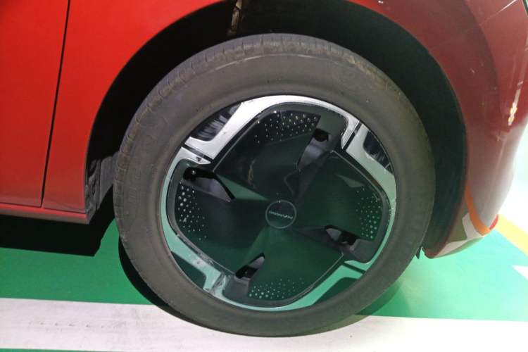 Used Dongfeng NAMMI 01 2024 New Edition 330 Plus Smart+