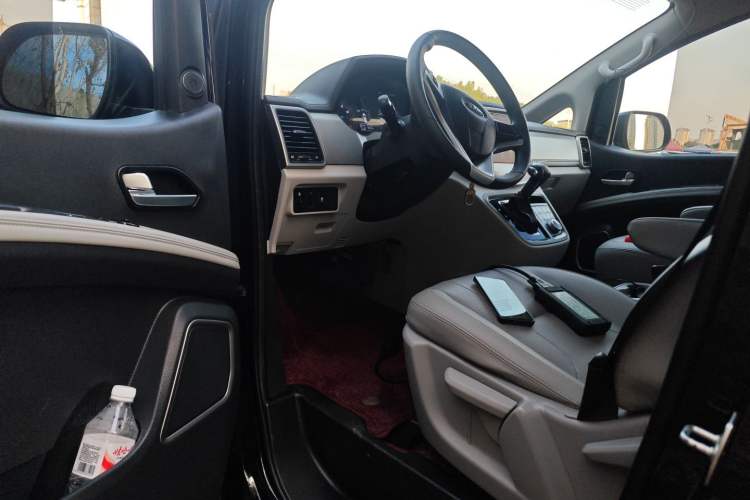 Used JAC Refine M4 2022 2.0 TGDI Automatic Business Edition
