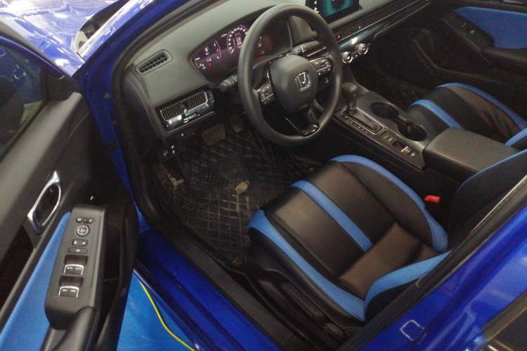 Used Honda Civic 2022 240TURBO CVT Dynamic Edition Driver Seat