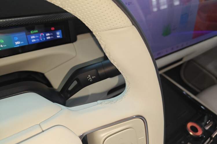 Used Lynk & Co 900 2025 1.5T Ultra Gear Lever