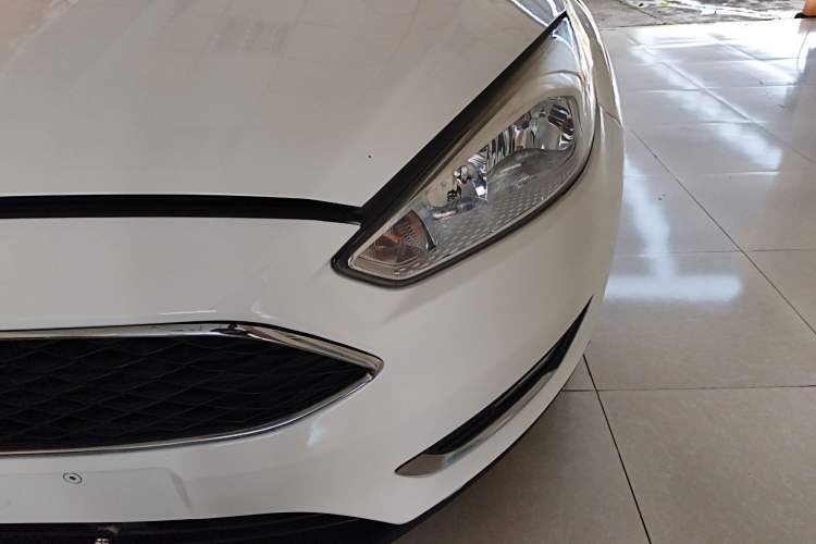 Used Ford Focus 2017 Hatchback EcoBoost 125 Automatic - Ultra-Powerful Style Edition with Smart Drive Features
