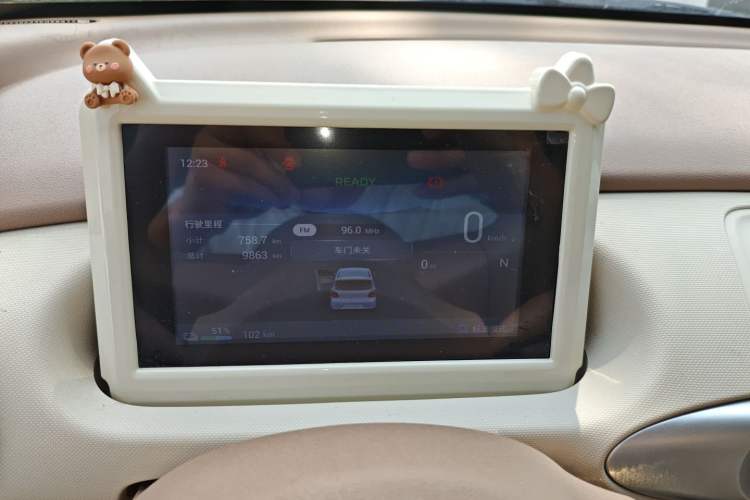 Used Wuling Hongguang MINIEV 2025 Four-Door Version Advanced Edition Instrument Cluster