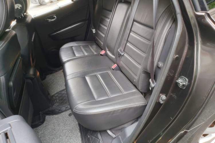 Used Renault Koleos 2012 2.5L 4x4 Comfort Edition with Navigation
