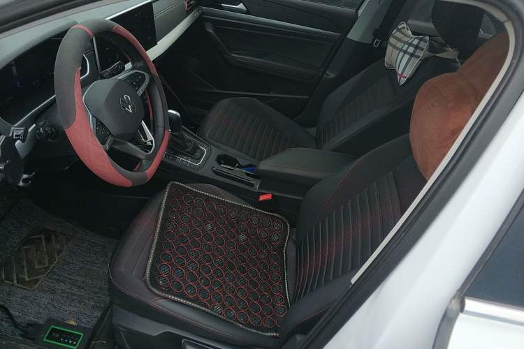 Used Volkswagen Lavida 2023 300TSI DSG Starry Full-Comfort Edition Left Front Seat