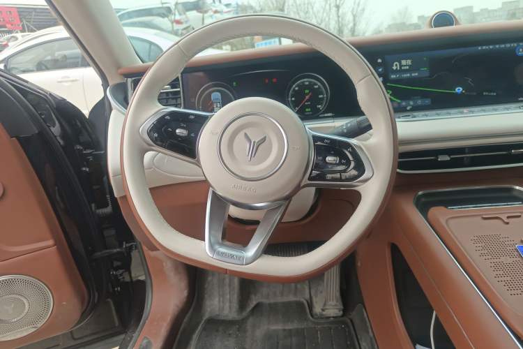 Used VOYAH FREE 2024 Ultra-Long Range Intelligent Driving Version Steering Wheel