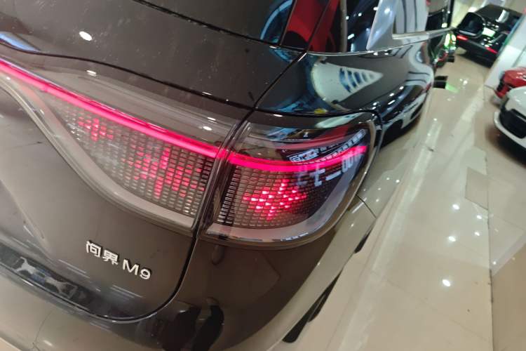 Used Hima AITO M9 2024 Range-Extended Ultra Version 42 kWh 6-Seater Model Right Rear Taillight