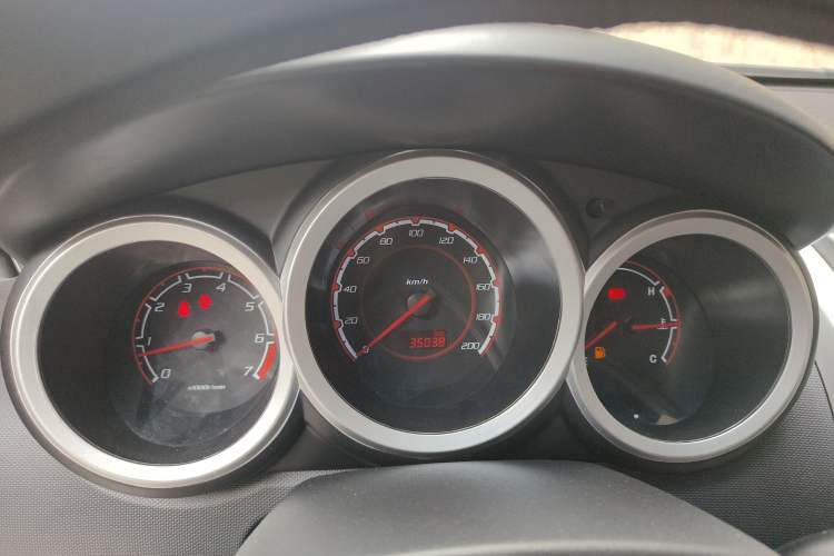 Used CHANGAN CX20 2014 1.4L Manual Sunroof Navigation Version China V Standard Instrument Cluster