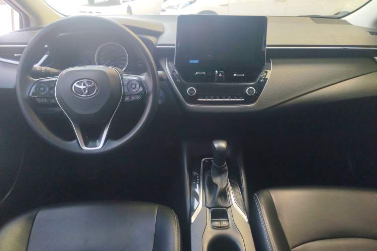 Used Toyota Corolla 2021 Dual-Motor 1.8L E-CVT Elite Edition Center Console