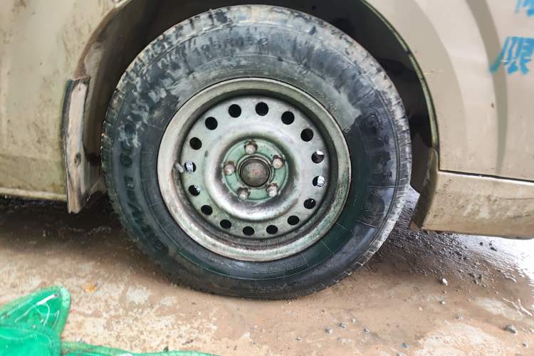 Used Foton Scenic G7 2017 2.0L Long-Wheelbase Commercial Van High-Roof Version 4 Seats 4Q20M