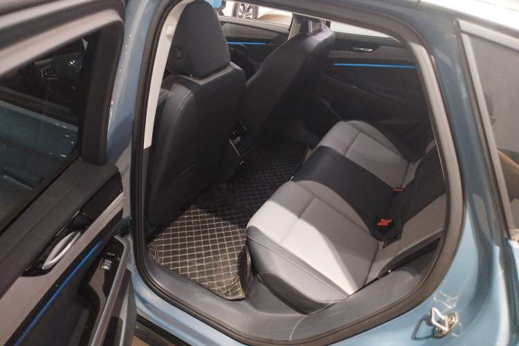 Used Volkswagen ID.7 VIZZION 2024 AIR model
