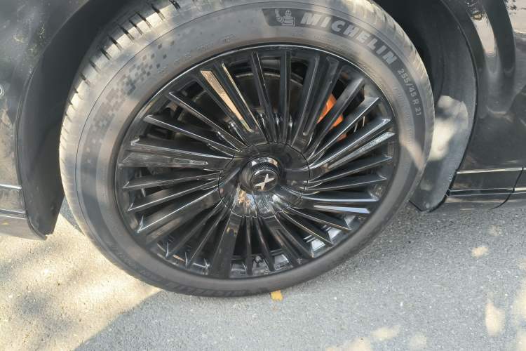 Used XPeng G9 2025 680 Ultra-Long Range All-Wheel Drive Max Exterior 7