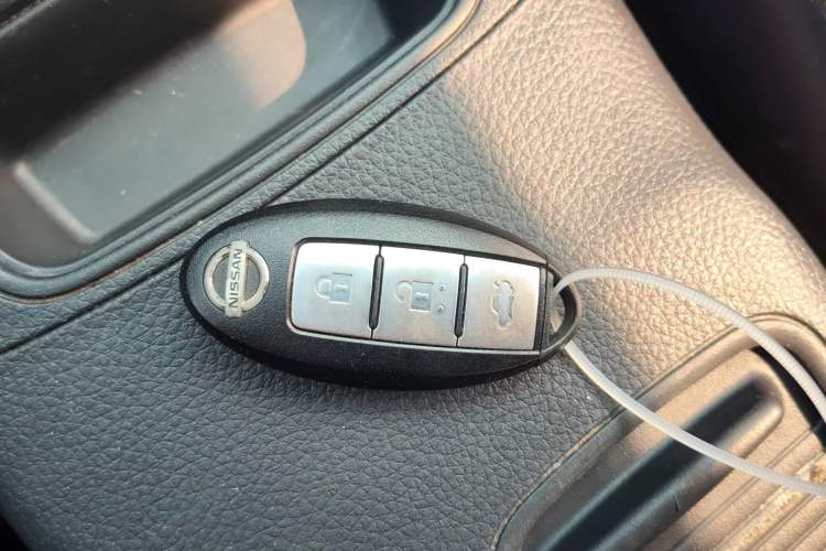 Used Nissan Sylphy 2016 1.6XV CVT Smart Enjoyment Version Vehicle Key