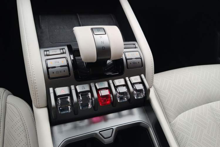 Used Formula Leopard Titanium 3 2025 501KM All-Wheel Drive Intelligent Driving Ultra Version