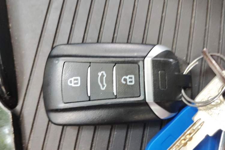 Used Dongfeng Aeolus AX7 2022 Mach Edition 1.5T DCT DF41 Vehicle Key