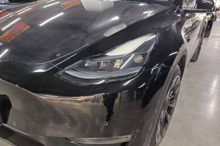 Used Tesla Model Y 2022 Long-Range All-Wheel-Drive Version
