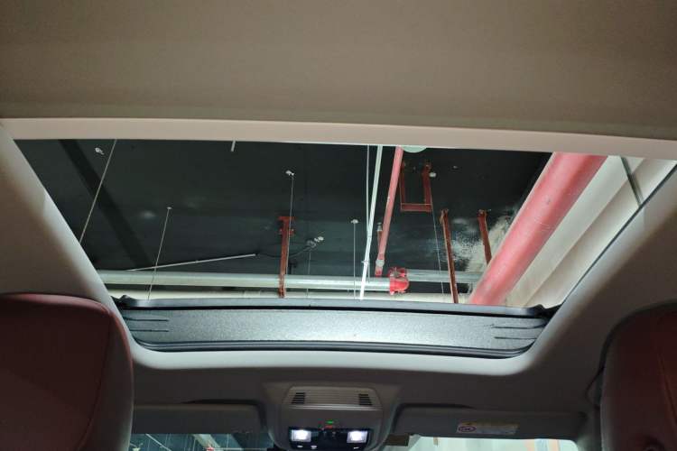 Used Volkswagen ID.6 X 2022 Smart Enjoyment Long-Range Edition Headliner