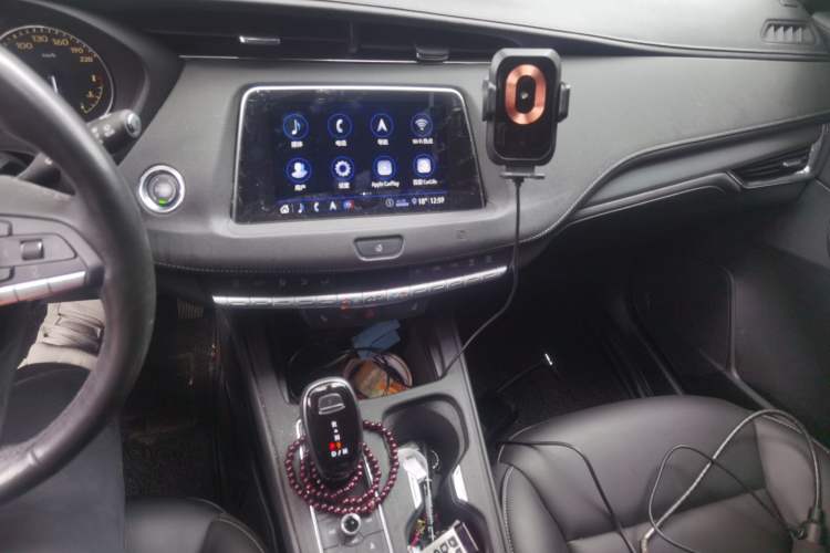 Used Cadillac XT4 2020 Revised Version 28T Two-Wheel Drive Leading Edition Audio And AC Panel